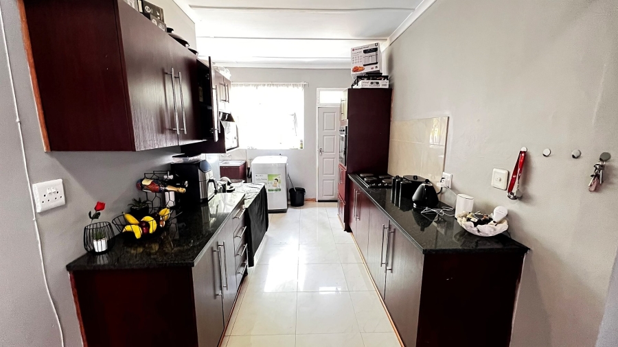 9 Bedroom Property for Sale in Waverley Free State